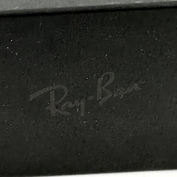 Ray Ban Black Gift Box With Cleaning Clothe - Picture 2 of 10
